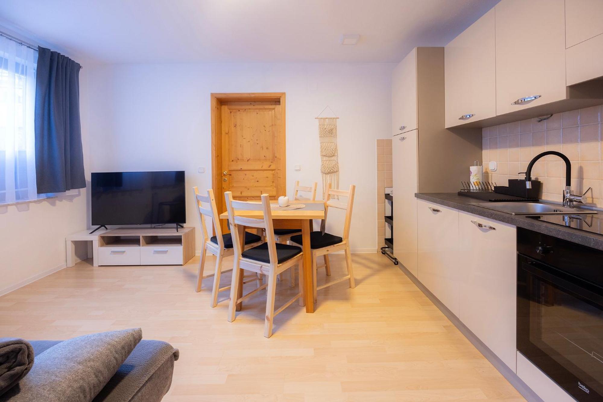 Apartmaji Anze Краньска Гора Экстерьер фото
